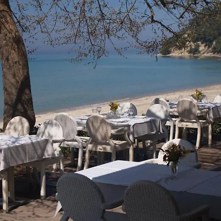 Siviris Golden فندق 3*