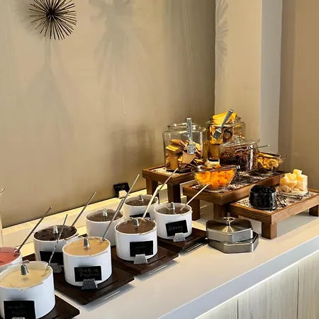 호텔 Siviris Golden 3*